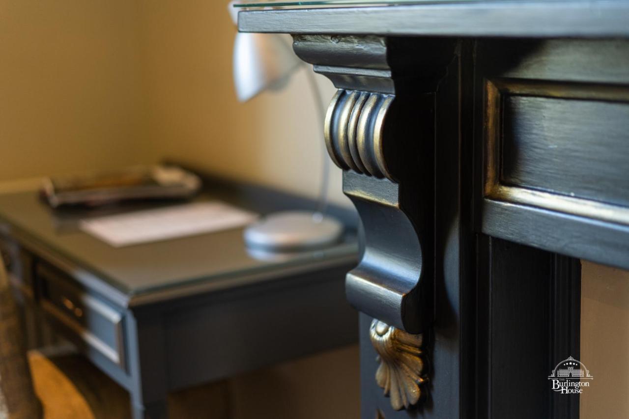 オックスフォード Burlington House Boutique Bed & Breakfast エクステリア 写真 Corbel