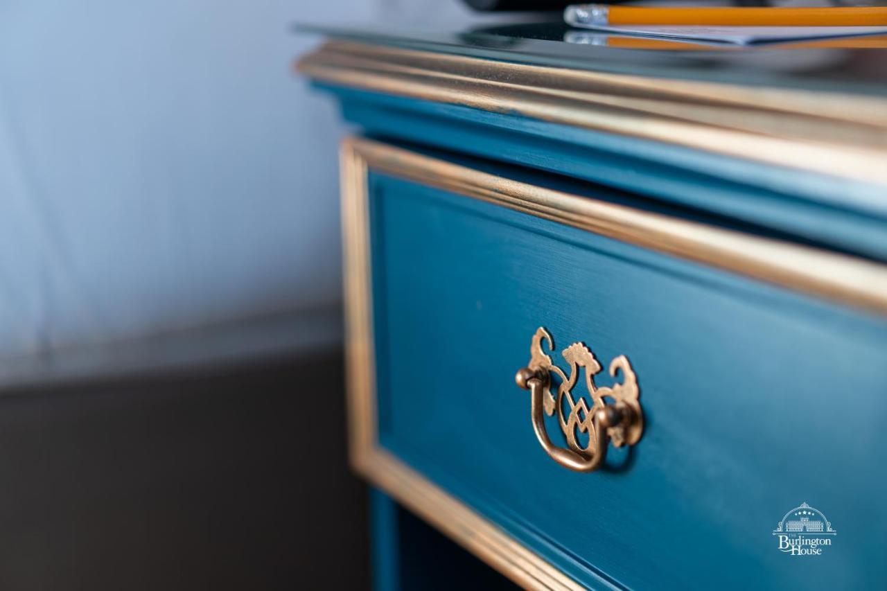 オックスフォード Burlington House Boutique Bed & Breakfast エクステリア 写真 A drawer
