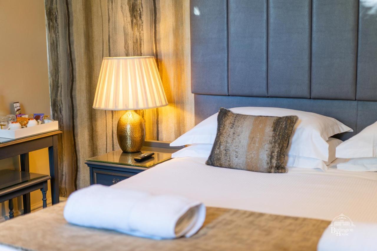 オックスフォード Burlington House Boutique Bed & Breakfast エクステリア 写真 A bedroom at The Old Vicarage Hotel