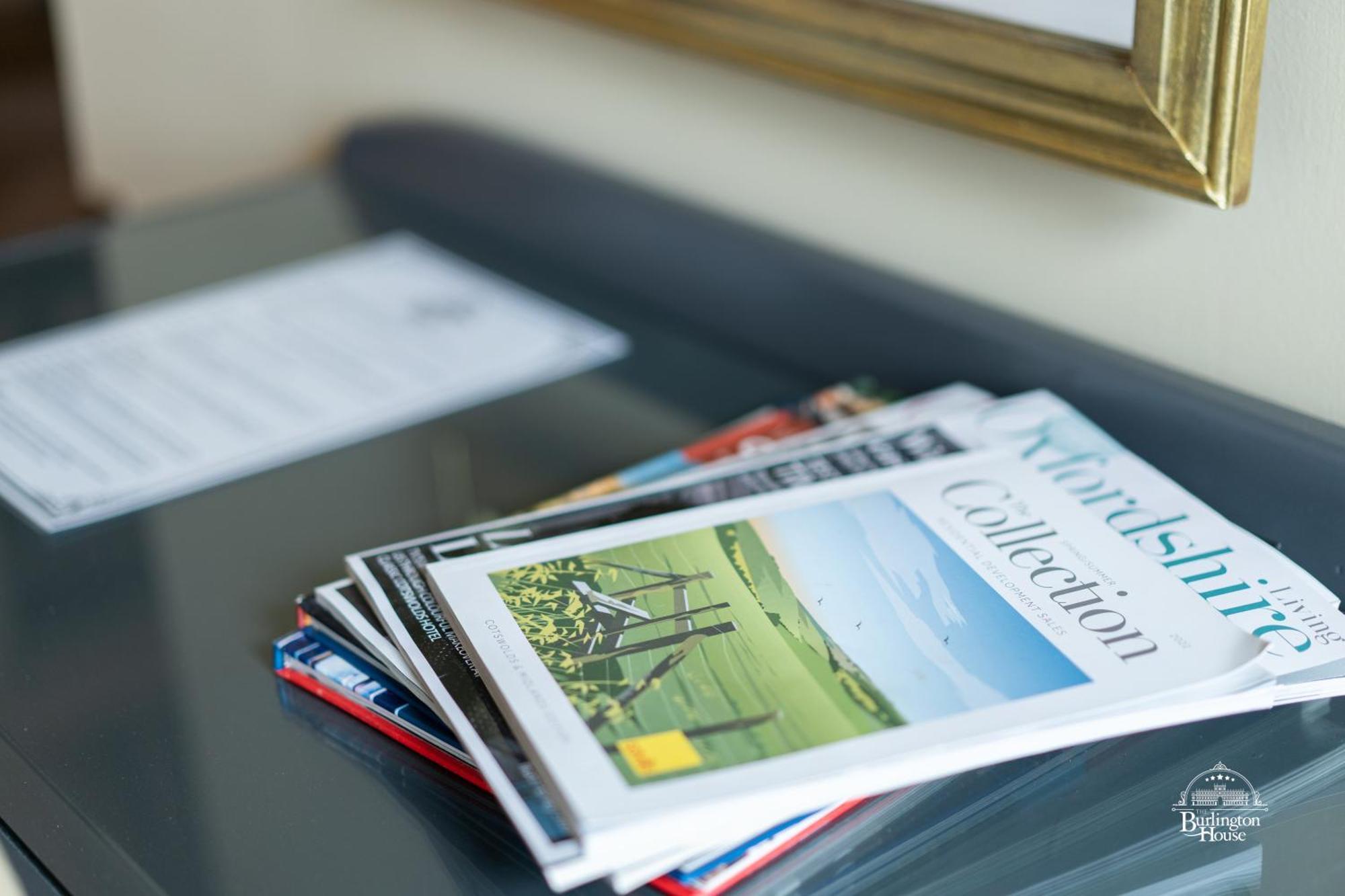 オックスフォード Burlington House Boutique Bed & Breakfast 部屋 写真 Publications