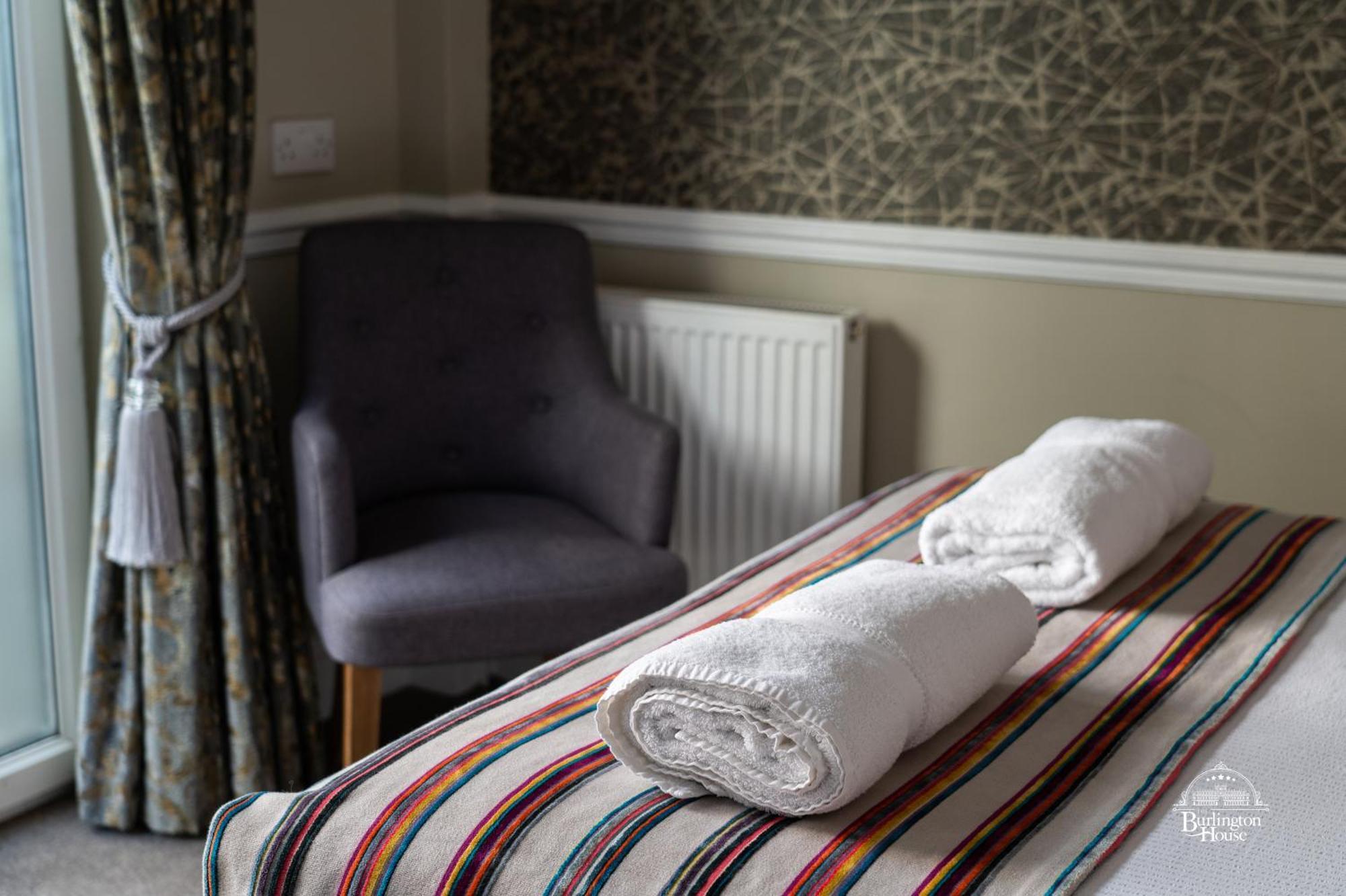 オックスフォード Burlington House Boutique Bed & Breakfast 部屋 写真 A massage table