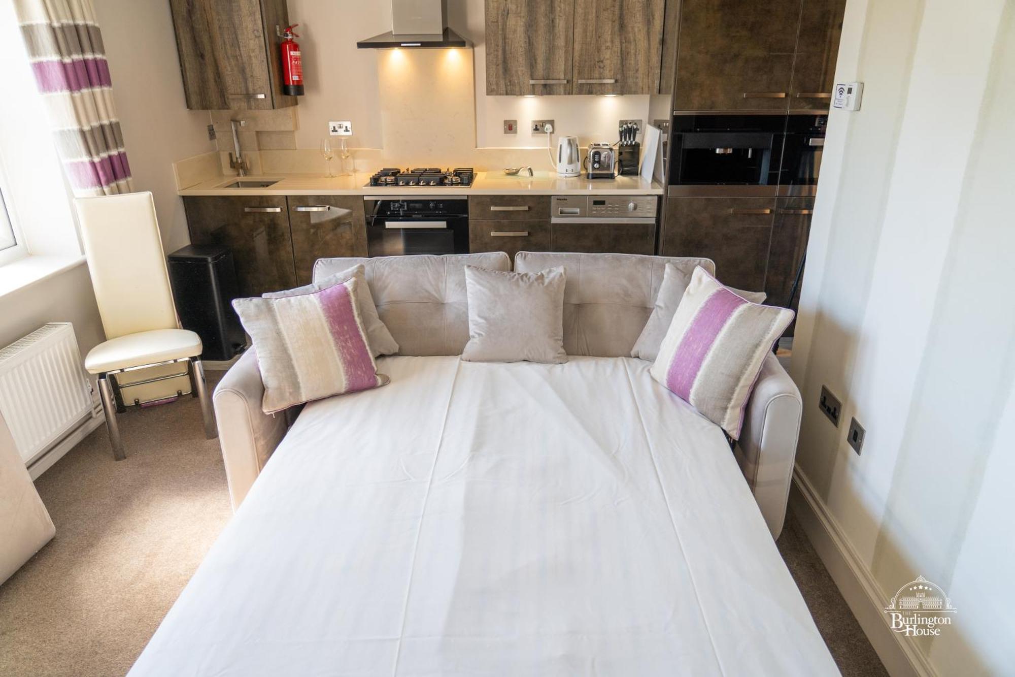オックスフォード Burlington House Boutique Bed & Breakfast エクステリア 写真 A sofa bed